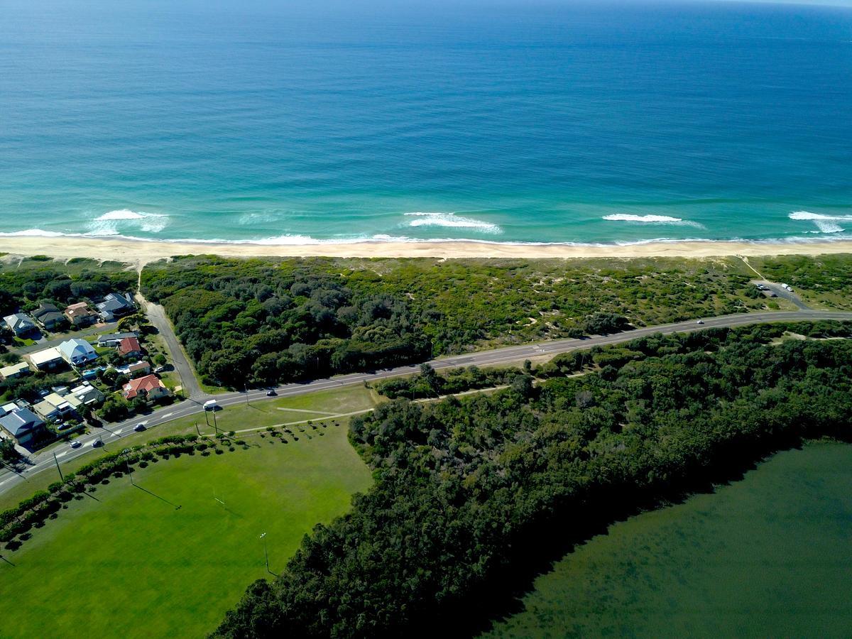 Hibiscus Lakeside Motel Budgewoi